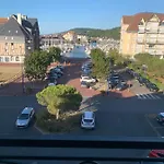 Duplex 2 Pieces Port Cabourg - 2 A 4 Personnes - Terrasse - Vue Port - Proche Апартаменты *